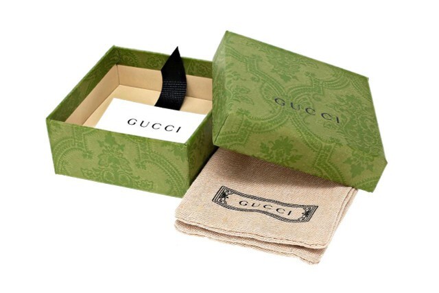 GUCCI Mother of Pearl Heart Sterling Silver Bracelet YBA645546003