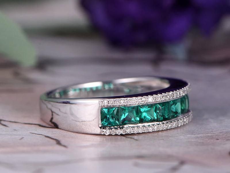 Green Cubic Zirconia Rings – Round Shapes Metal Zinc Alloy Women Cocktail Ring