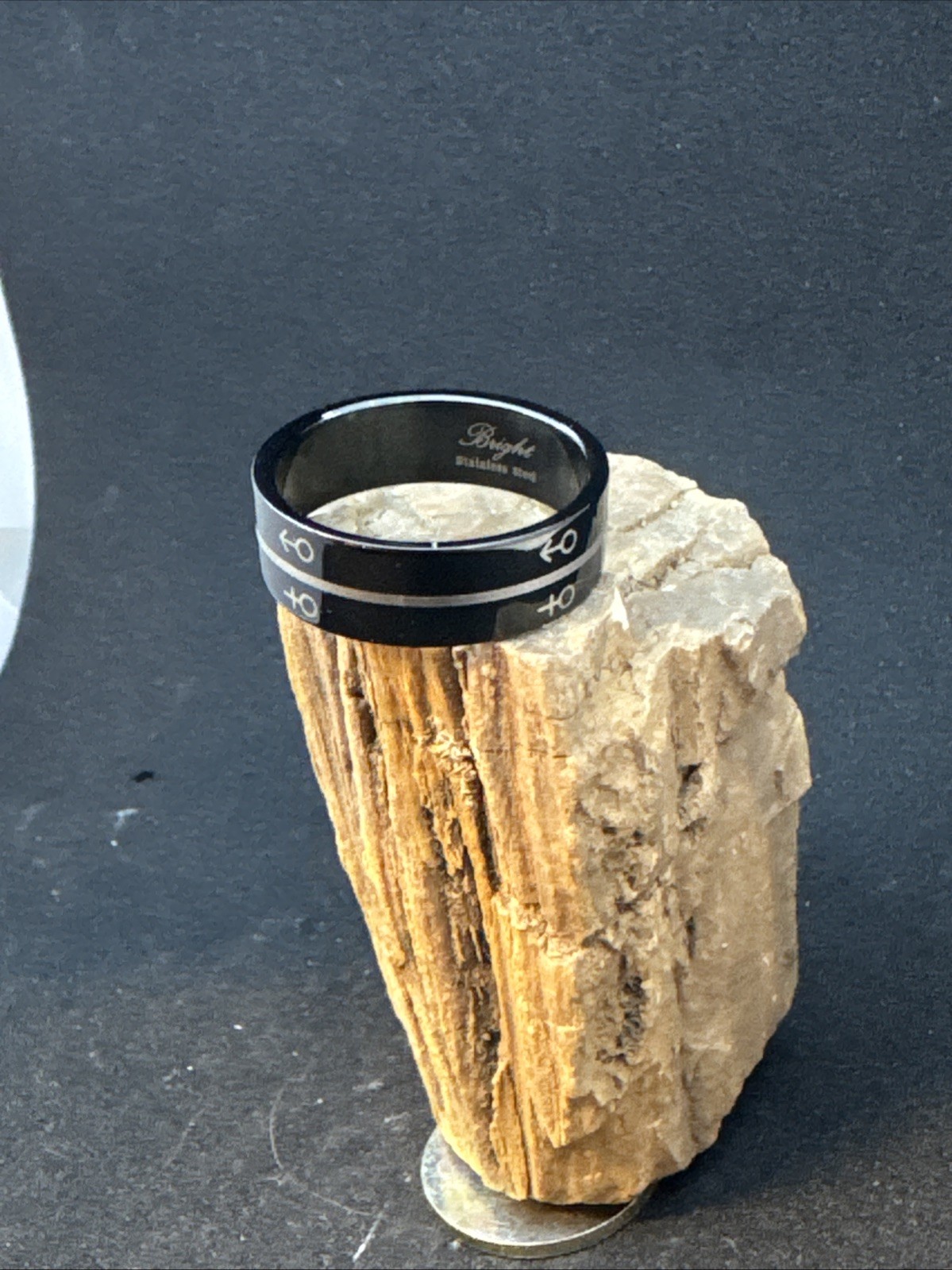 Male Female Symbol Ring 2 Tone Black Laser Cut Design