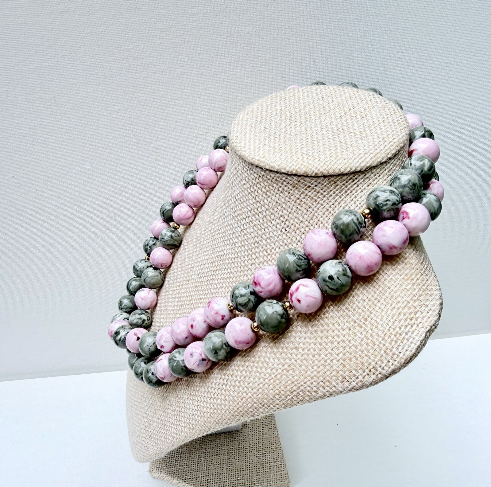 Vintage Monet Pink Gray Marbled Bead Necklace Signed Gold Tone Single Strand