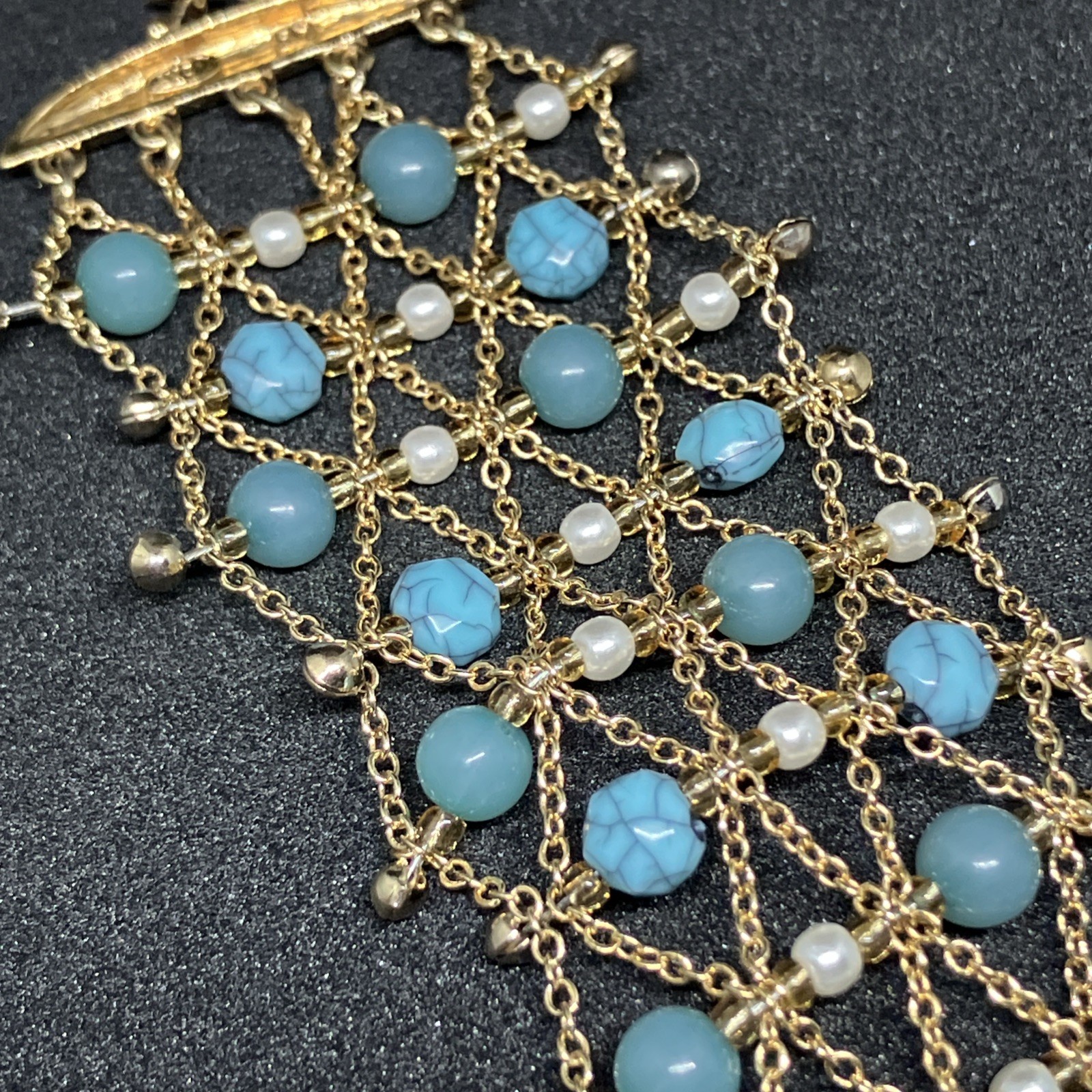 Avon Bracelet Goldstone Faux Green Stone Wide 1.75 In Chain Bead L 6 in