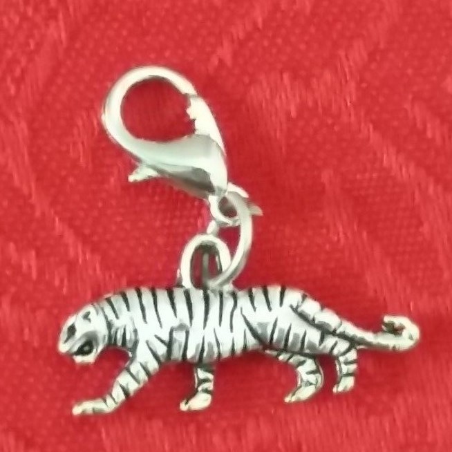 ANTIQUE SILVER ANIMAL CHARM – 3D TIGER – LION – MASCOT – ZOO – JUNGLE – U CHOOSE