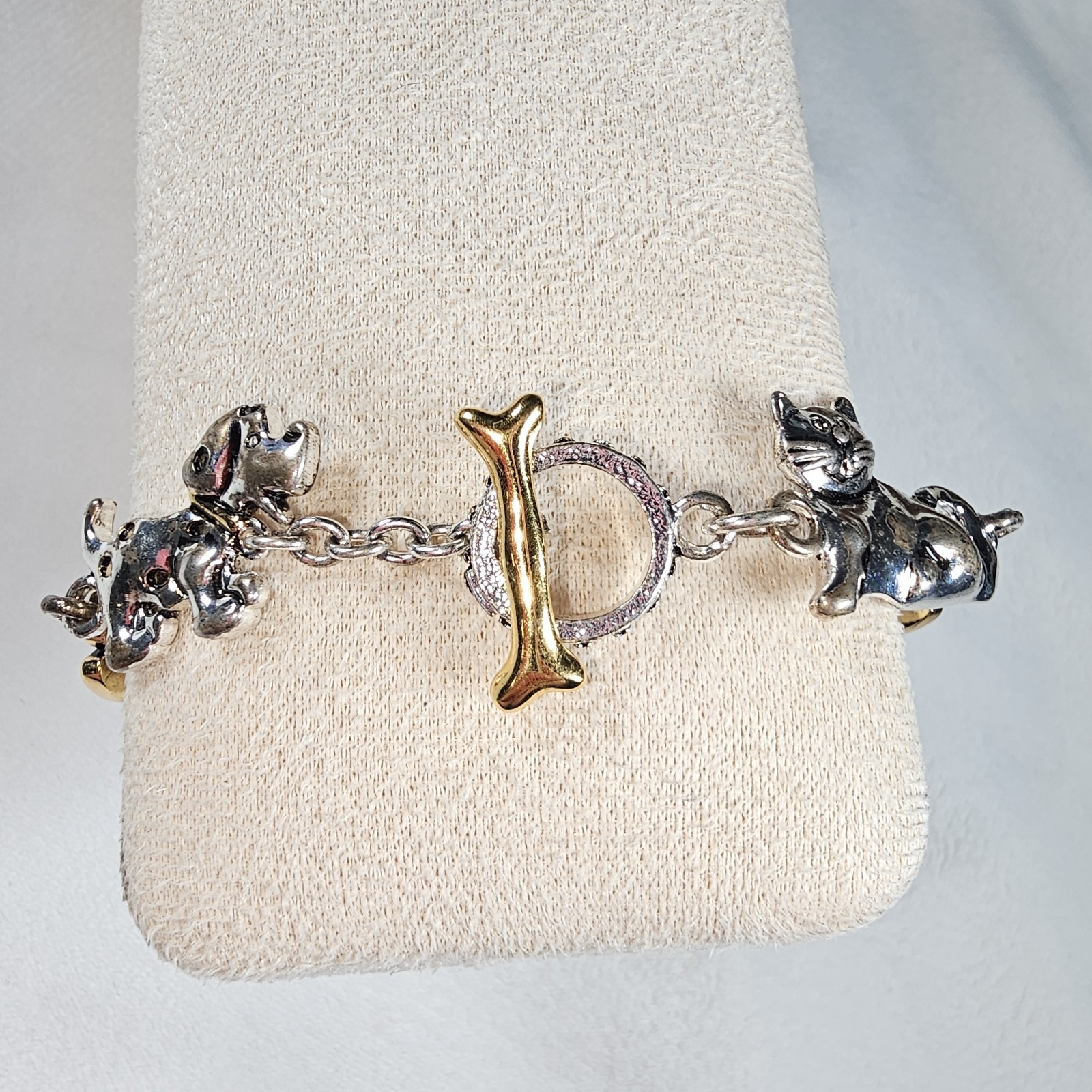 Premier Designs Silver Gold Two Tone Cat Dog Toggle Link Costume Bracelet 6.75″
