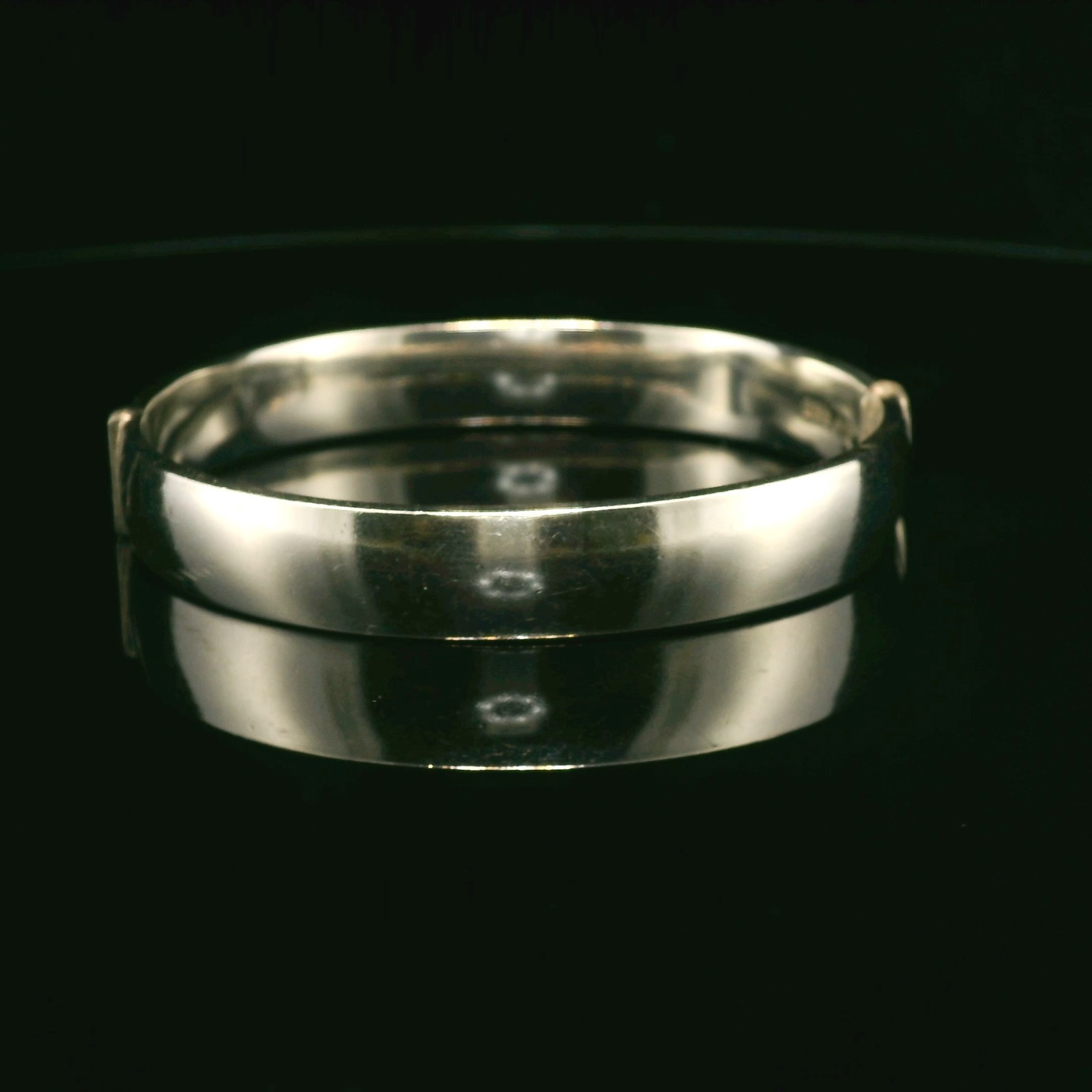 Elegant Vintage Silver Bangle – Birmingham 1971–72 – Push Button Expandable
