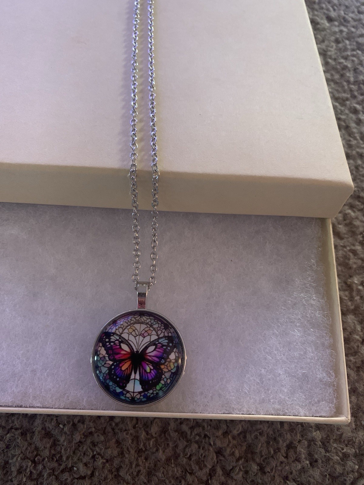 1 Pc Butterfly Pendant Silvery Necklace Glass 20 In Chain Jewelry