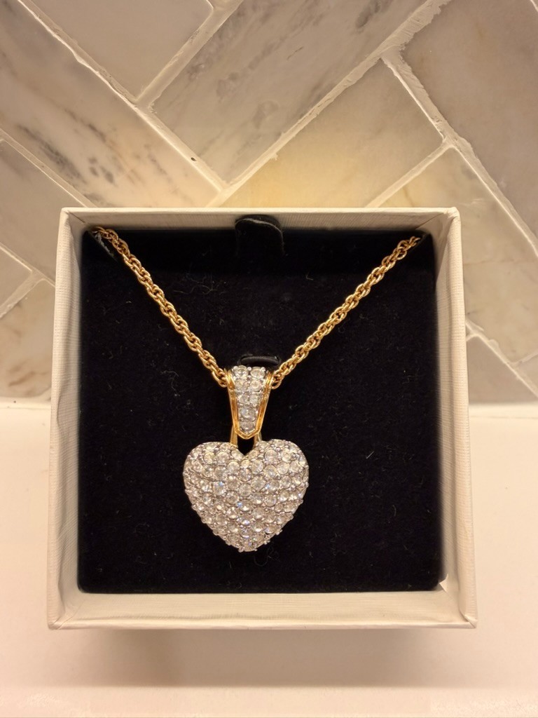 Vintage Swarovski 20″ Gold-Plated Puffy Heart Crystal Necklace 1502315 Retired!