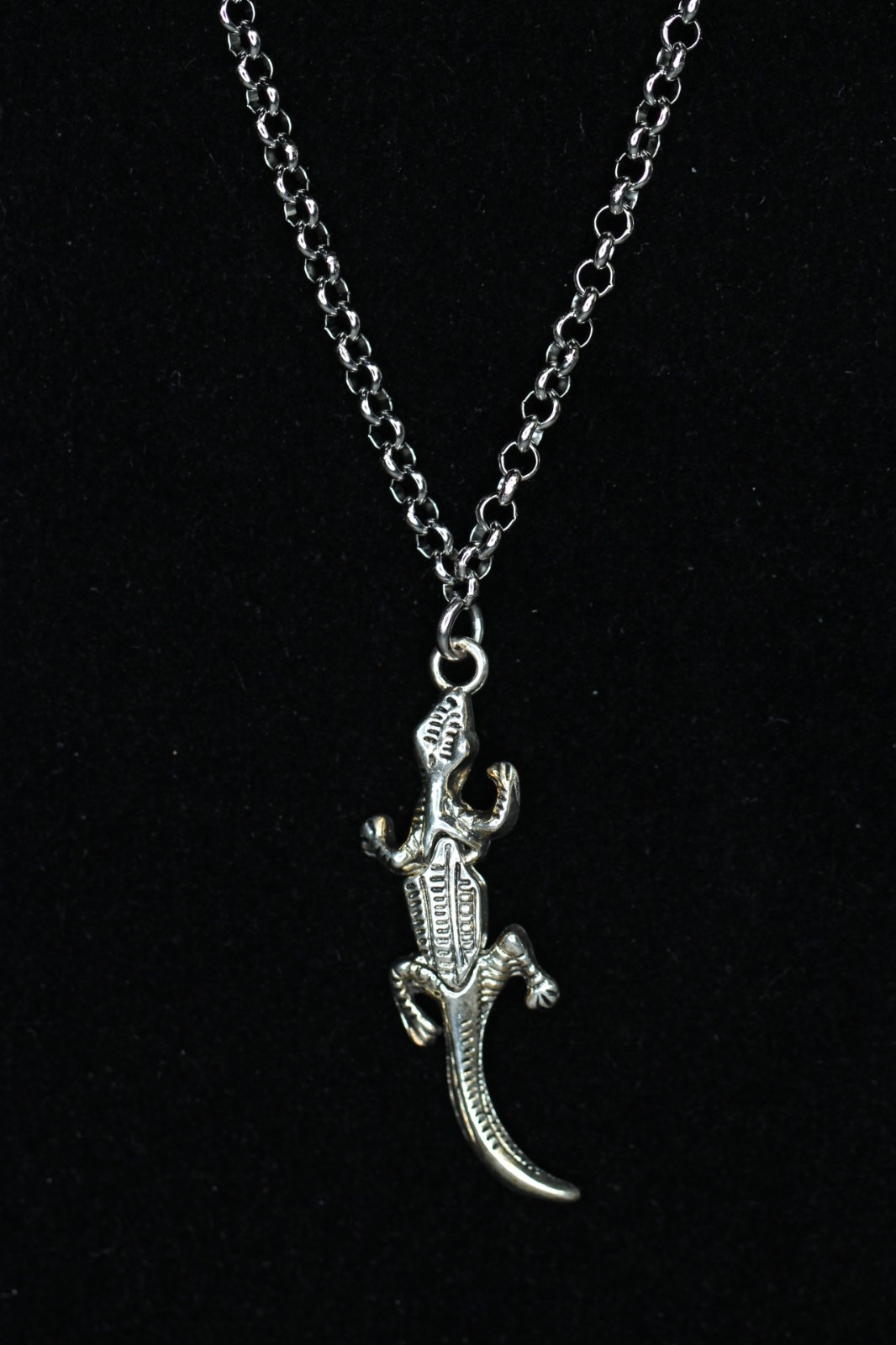 Lizard Necklace Silver Pewter Charm 1.5″ Pendant 3mm Stainless Chain 18″ Reptile