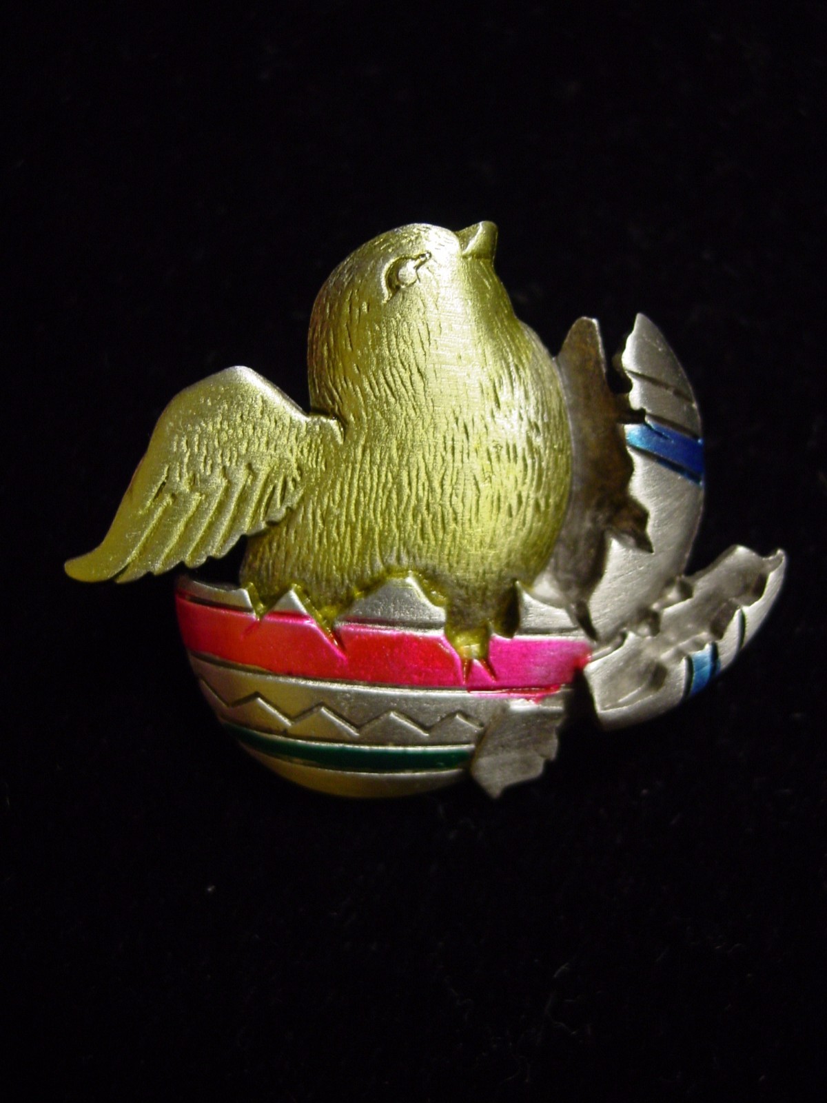 “JJ” Jonette Jewelry Silver Pewter “CHICK Hatching from Easter EGG” Pin