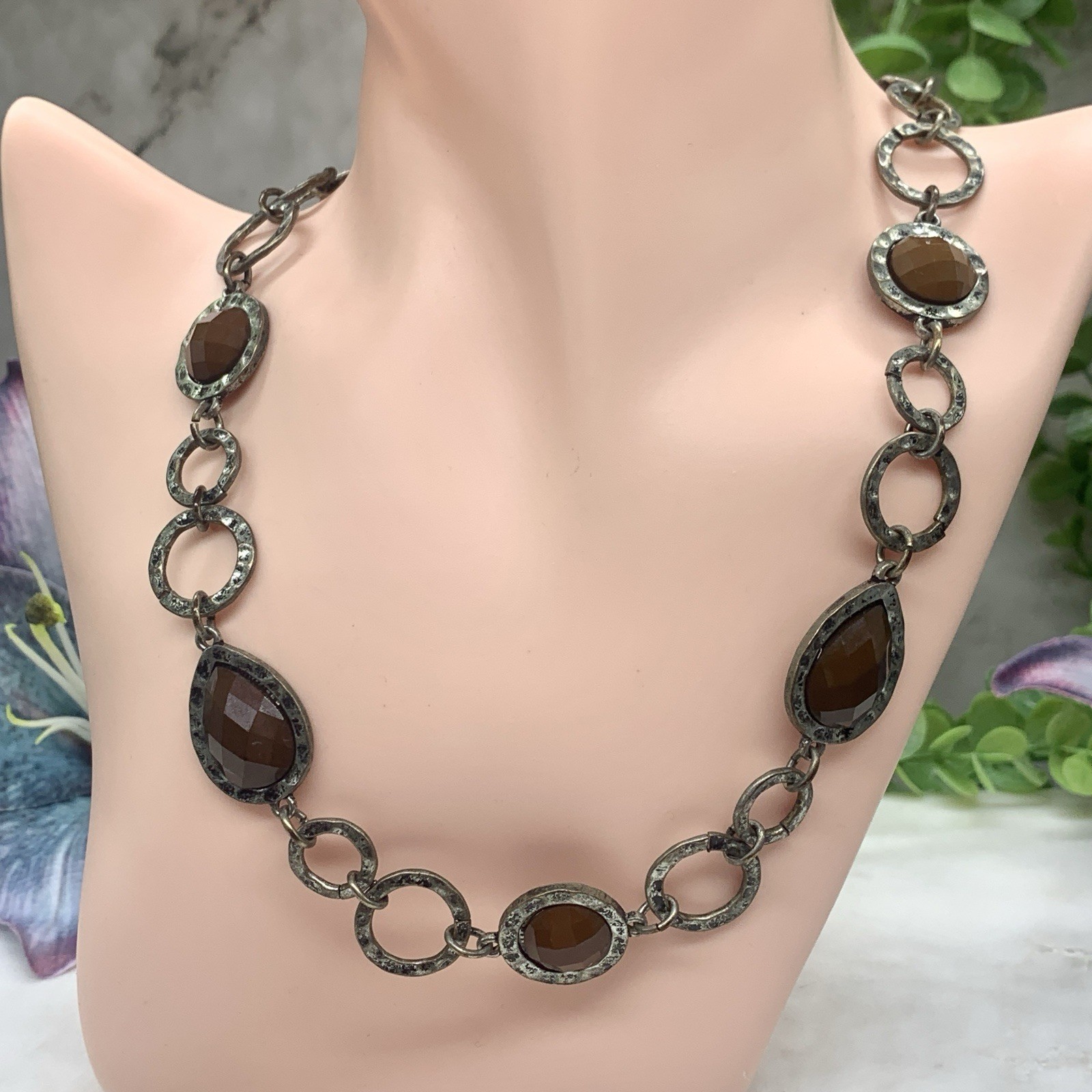 Round Hammered Link Silver Bronze Tone Necklace Brown Acrylic Cabochon Accents