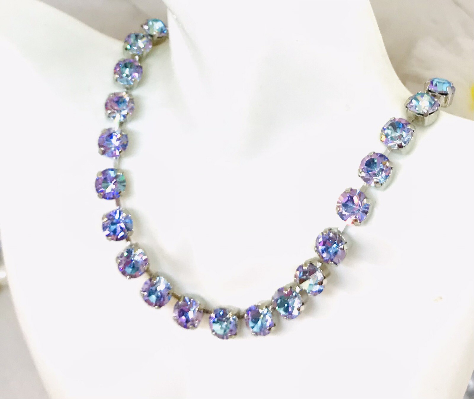 Vitrail Light Crystal Cup Chain Necklace, Lavender Crystal Tennis Necklace