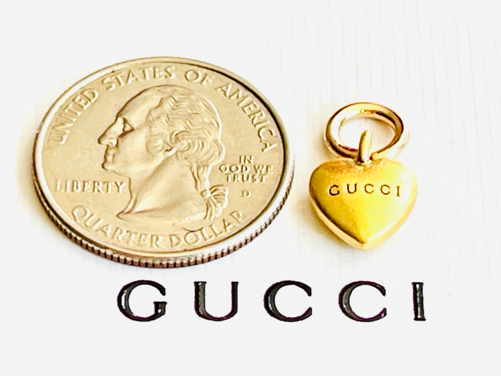 Gucci Pendant Signature 0,6 inch plus dust bag