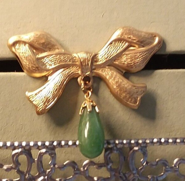 42mm Brass Stamping Ribbon Lapel/Pin Brooch W/20mm Green Dangle 06-01-2023