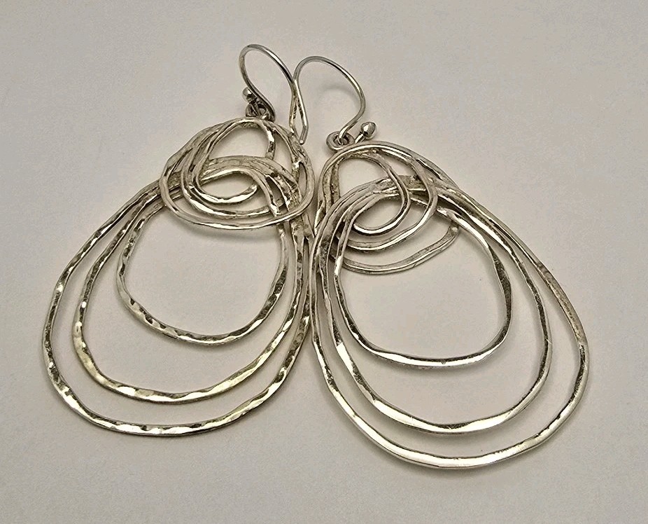 Silpada Sterling Silver 925 Hammered Loop Earrings 2″×1″ Signed Tested