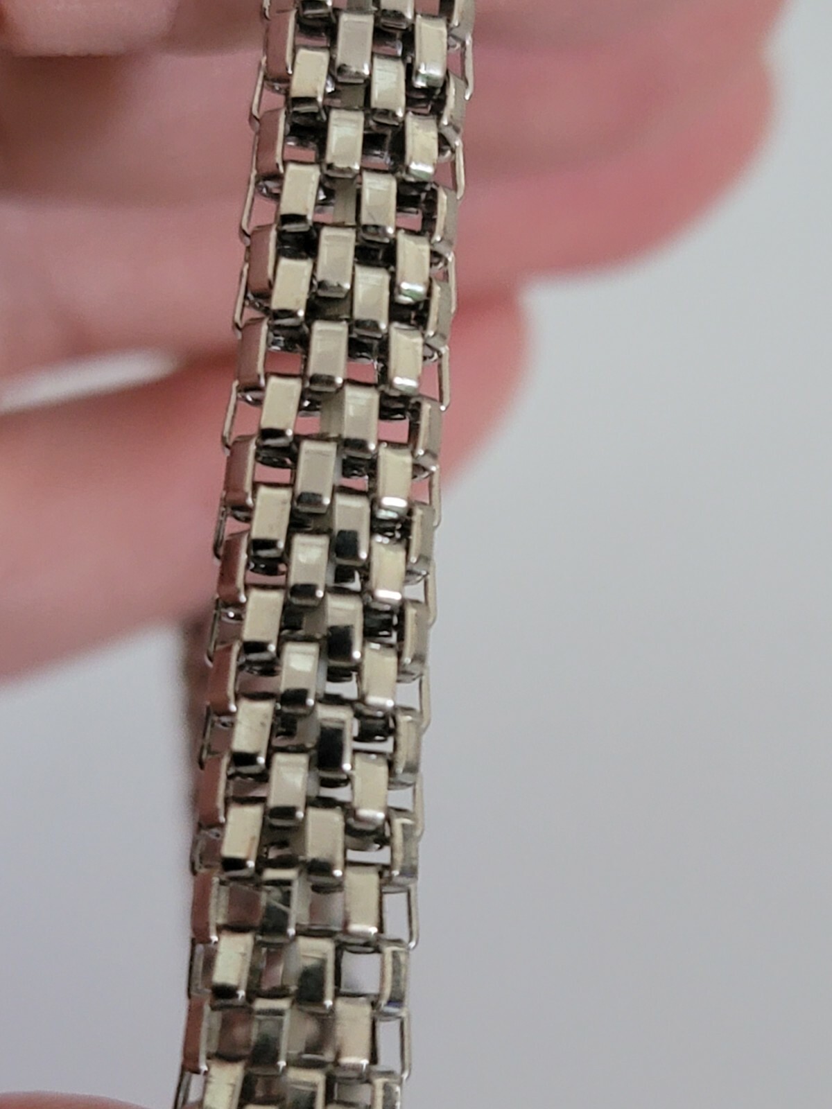 Fashion Unsigned Silver Tone Snake Metal Link Woven Pull On Bracelet W2028