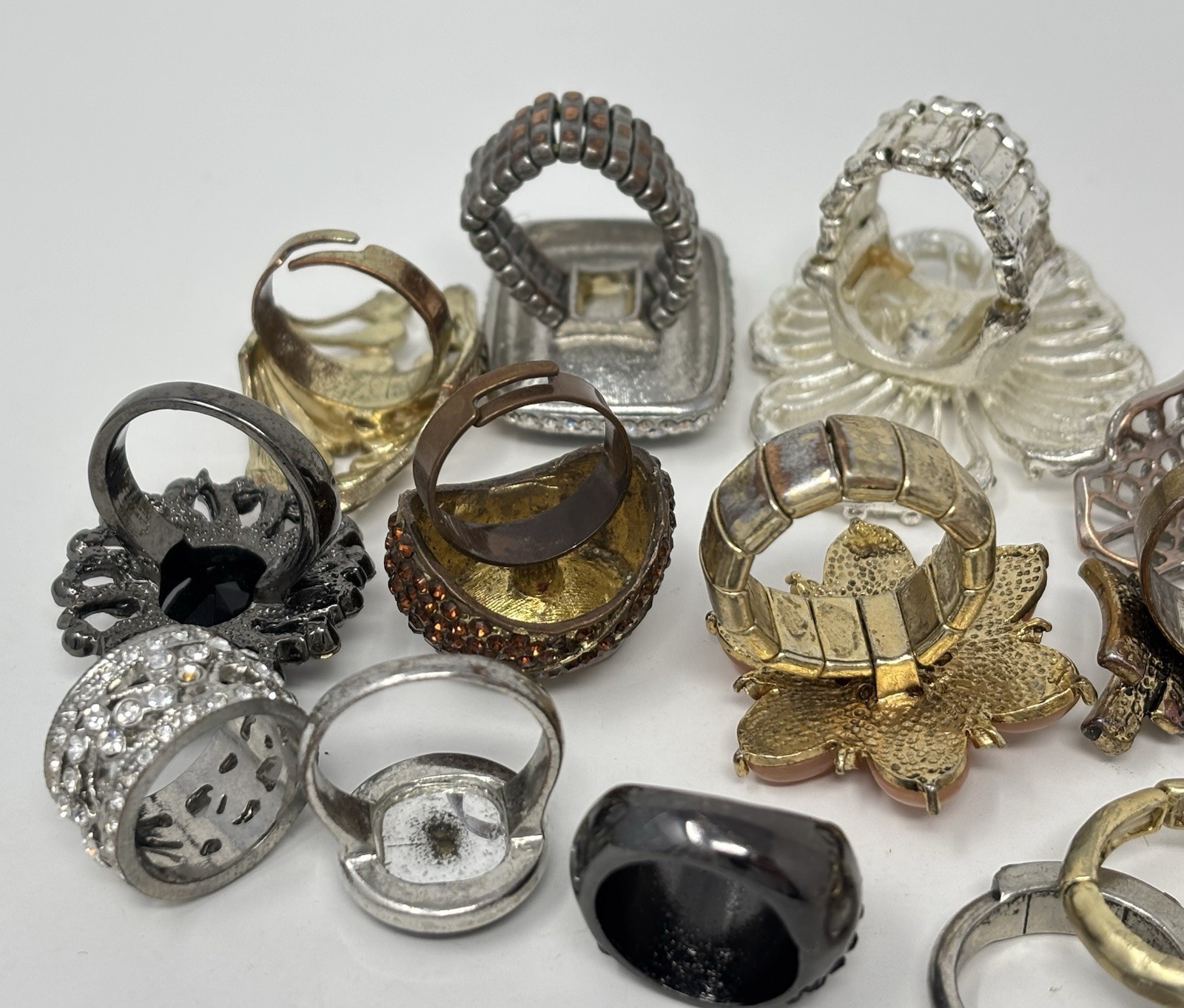 Rhinestone Cocktail Statement Costume Ring lot (15) Rings Mixed Flower Oversized