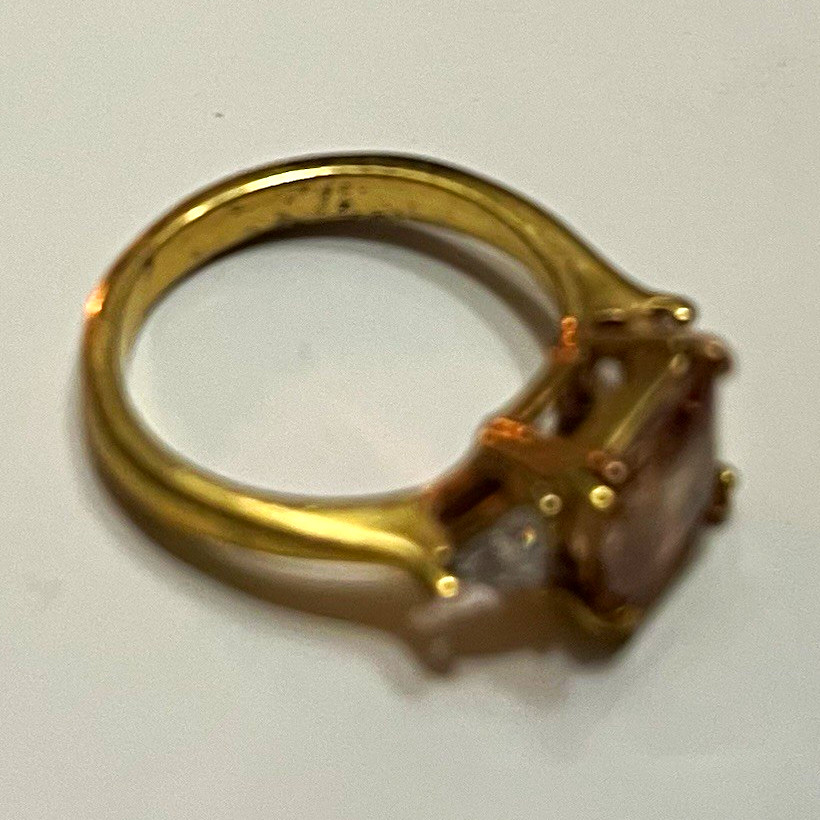 Gold Tone Metal Band Ring Size 7 Square Center Stone with Side Stones Pre-Owned