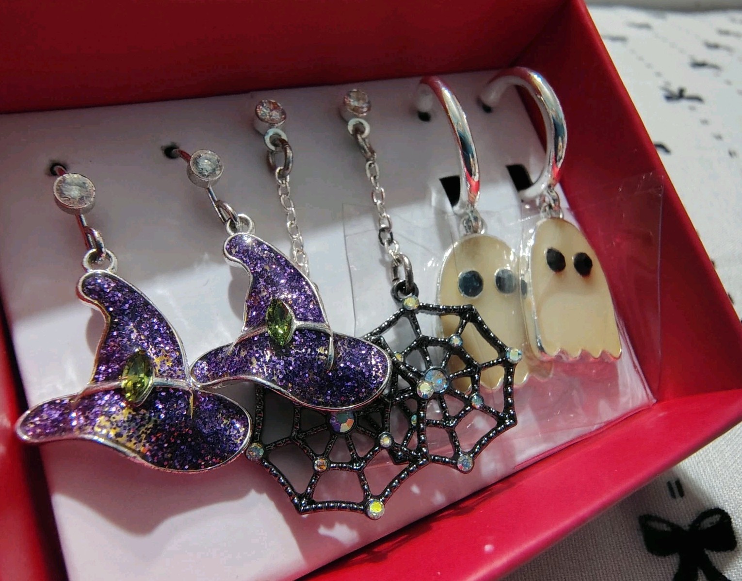 Avon Halloween Dangle Earrings Pack ghost witch hat spider web for pierced ears