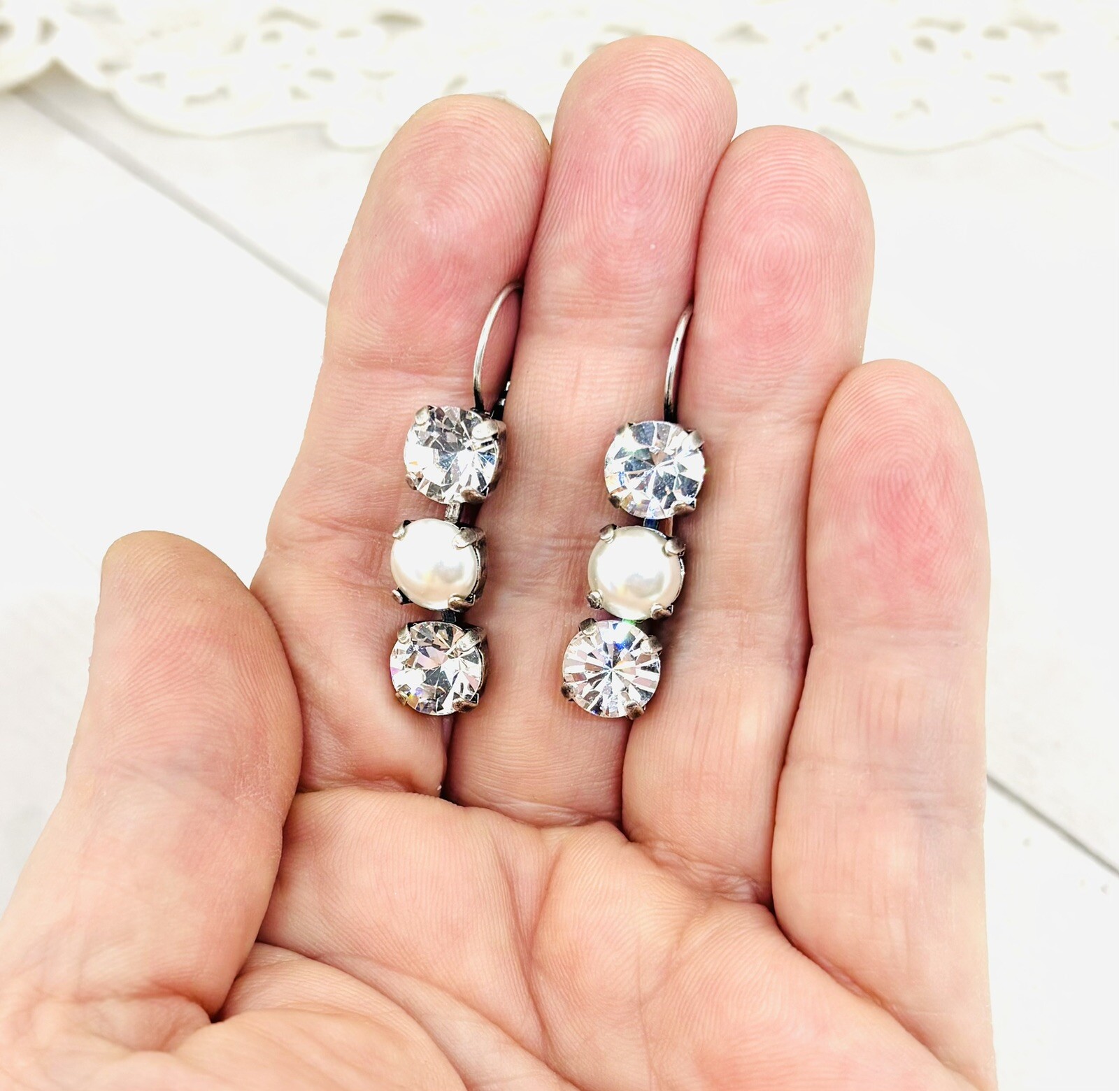 Silver Plated WHITE PEARL and CRYSTAL Triple Stone Cup Chain Earring Pair