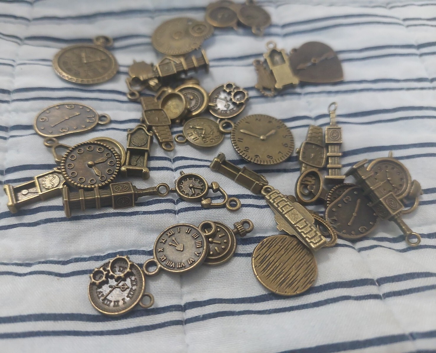 Steampunk Clock Charms Antiqued Bronze Watch Jewelry Supplies Mixed Lot 5pcs