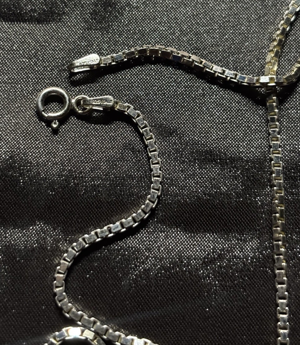 Silver Tone Metal Box Chain Necklace, Spring Ring Clasp, No Stone