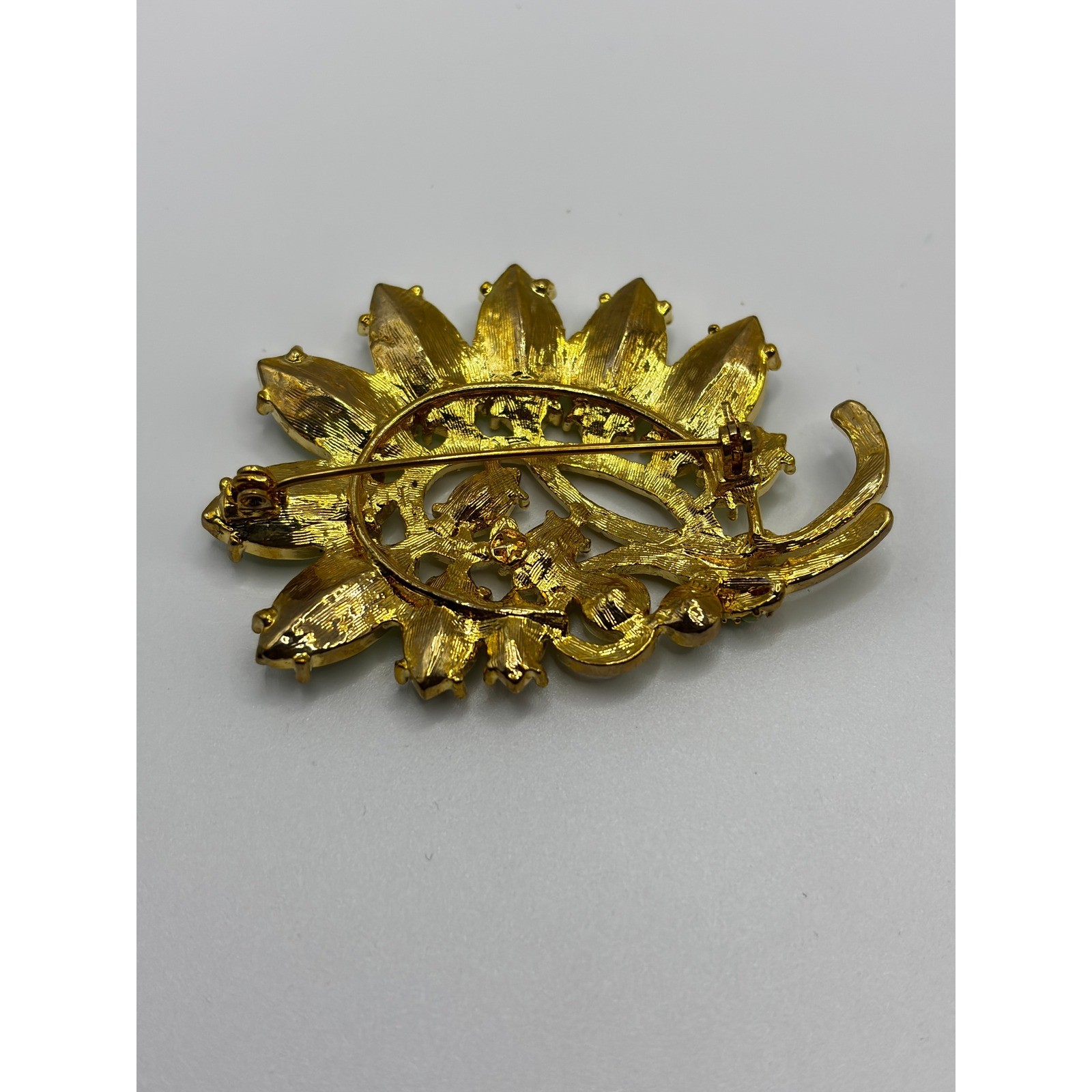 Sonoma Life + Style Green Crystal Gold Tone Floral Brooch Pin Marquise Stones