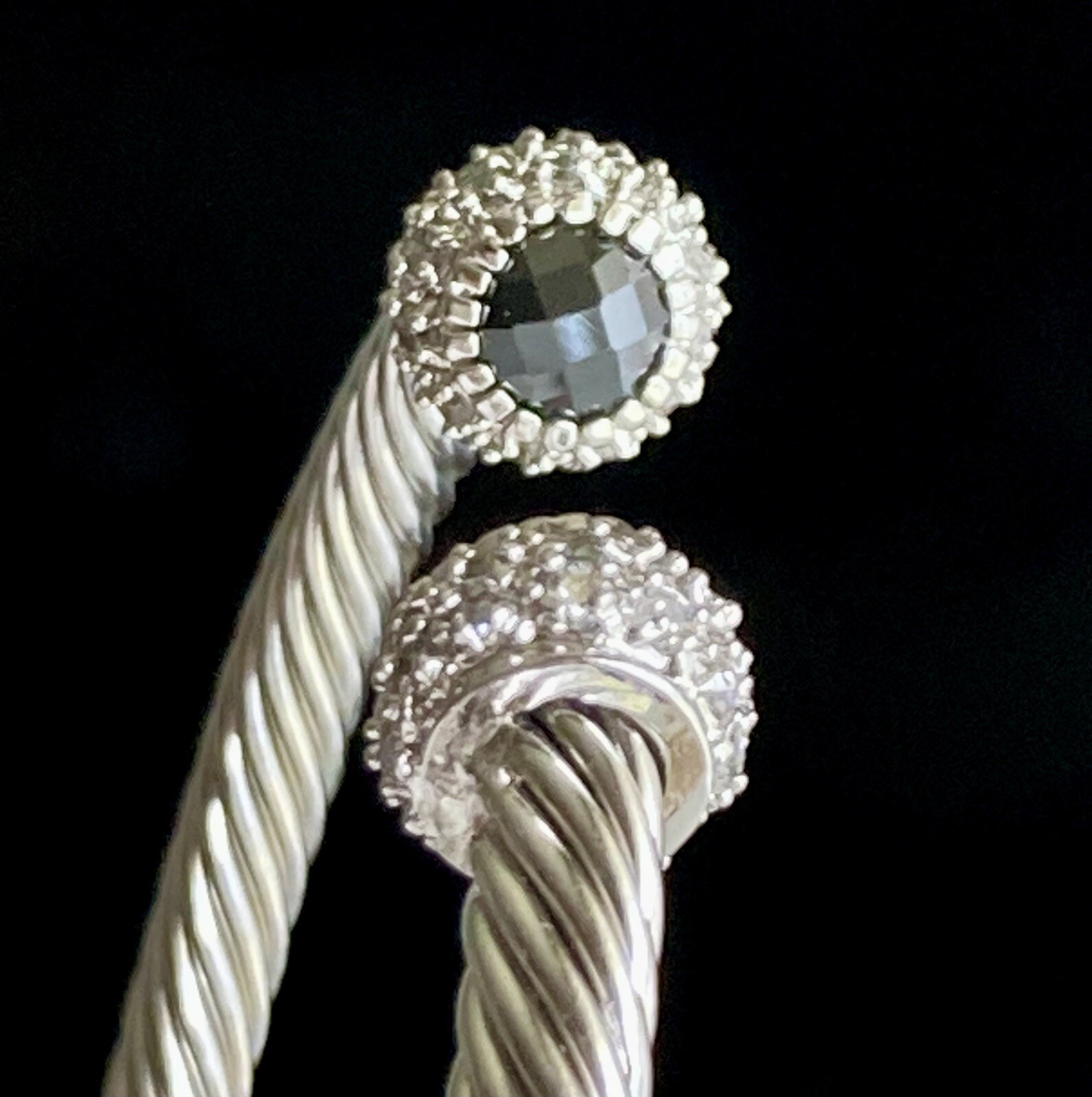 Silver Tone Twisted Cable Cuff Bracelet Clear & Jet Black Crystals 7.25in 20.6g