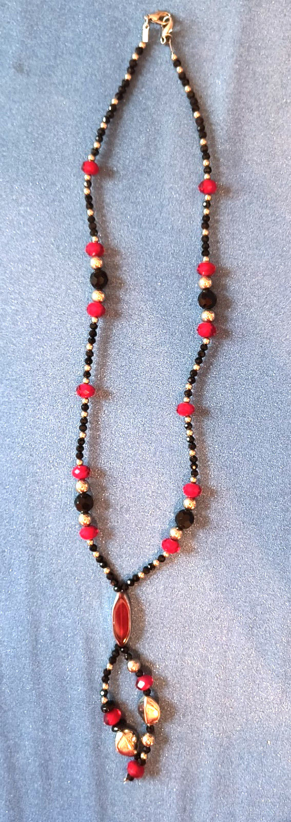 Red Black Silver Color Beaded Necklace 32″ Casual Wear Lobster Closure