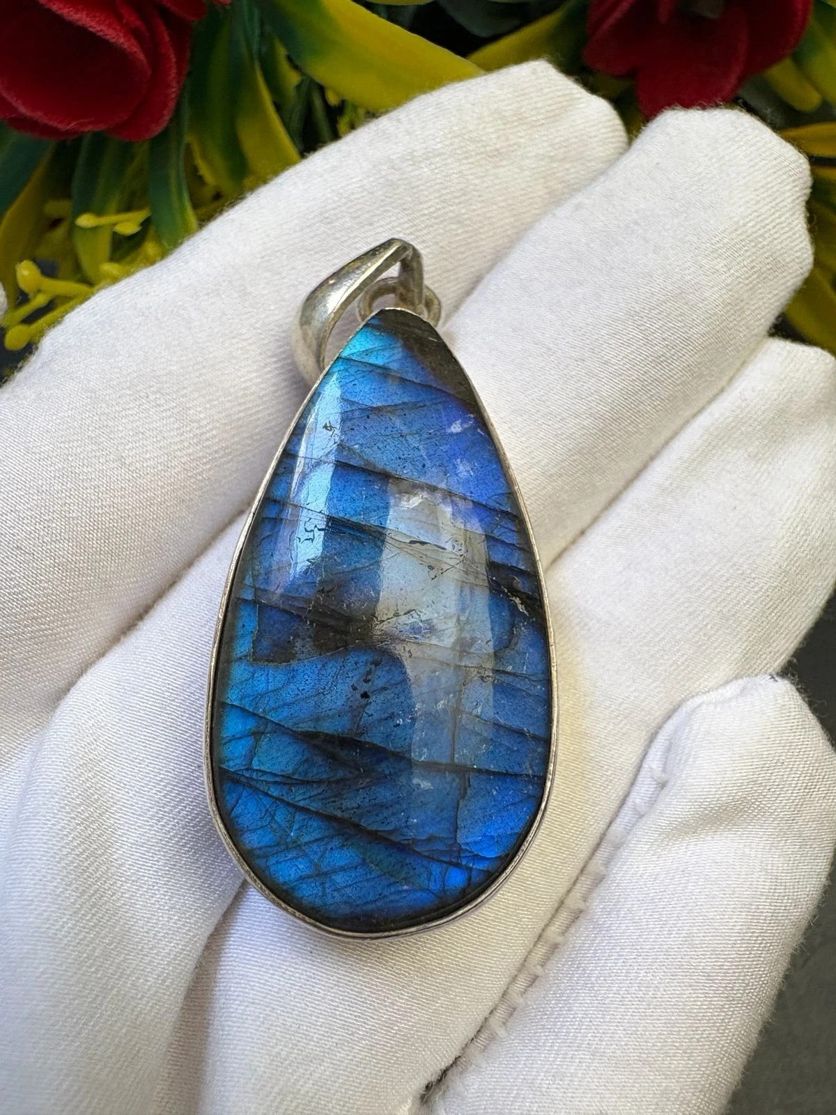 Natural Blue Flash Labradorite Pendant 925 Sterling Silver 60.45Ct Gem