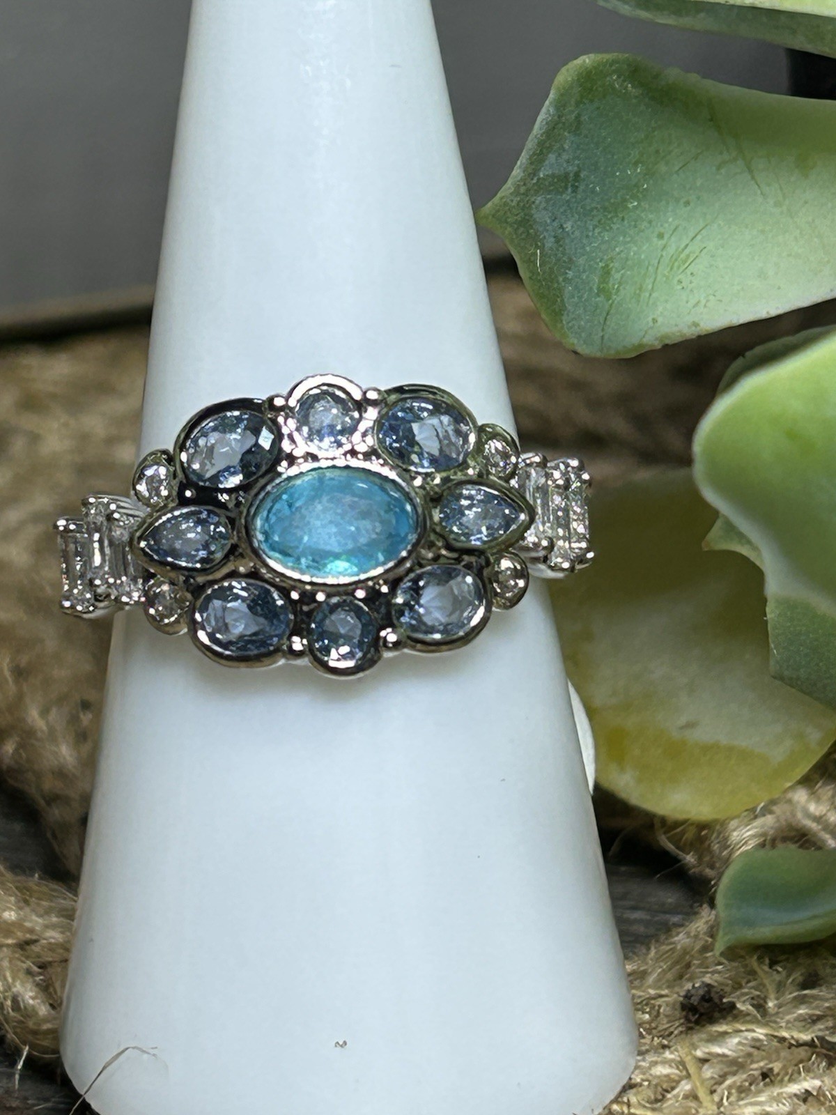 Bomb Party Ring 💍 Size 8 RG71704 “The Heirloom Ring” 🩵Original Collection