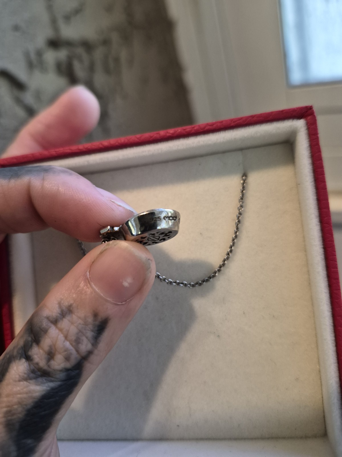 Harley-Davidson 925 Sterling Silver Blue Oval Crystal Pendant Cable Necklace