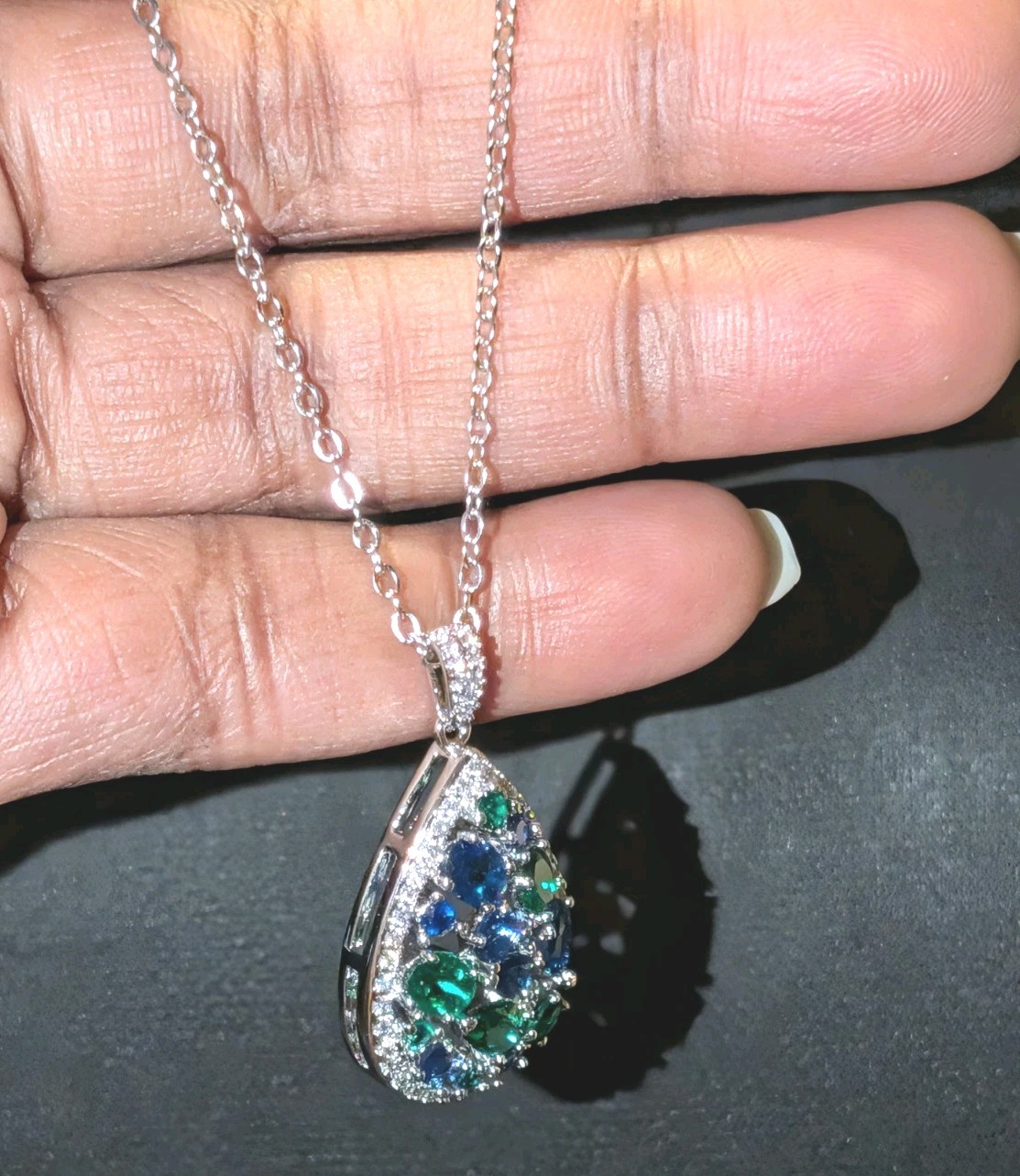 Women’s Moissanite Dazzling Green/Blue Sapphire Pendant Teardrop Necklace 18″