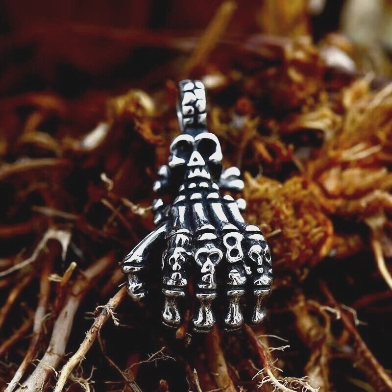 Men Silver Skeleton Hand Pendant Necklace Chain 22″ Punk Retro Rock Jewelry