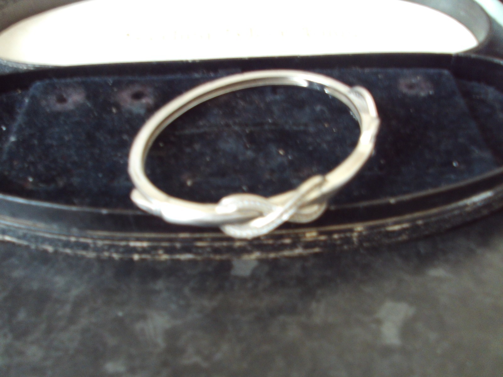 925 Clear Stones Bangle 17 grams 7 Inches 18 cm click button fastening & open