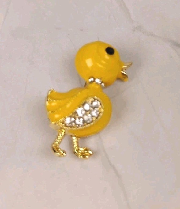 Yellow Duck Brooch With Clear Rhinestones 3.5×1.5cm BNWOT