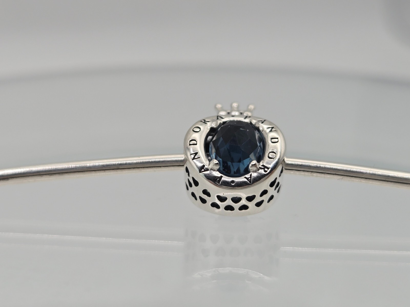Authentic Pandora Silver Sparkling Crown “O” Blue Moments sterling Silver Charm