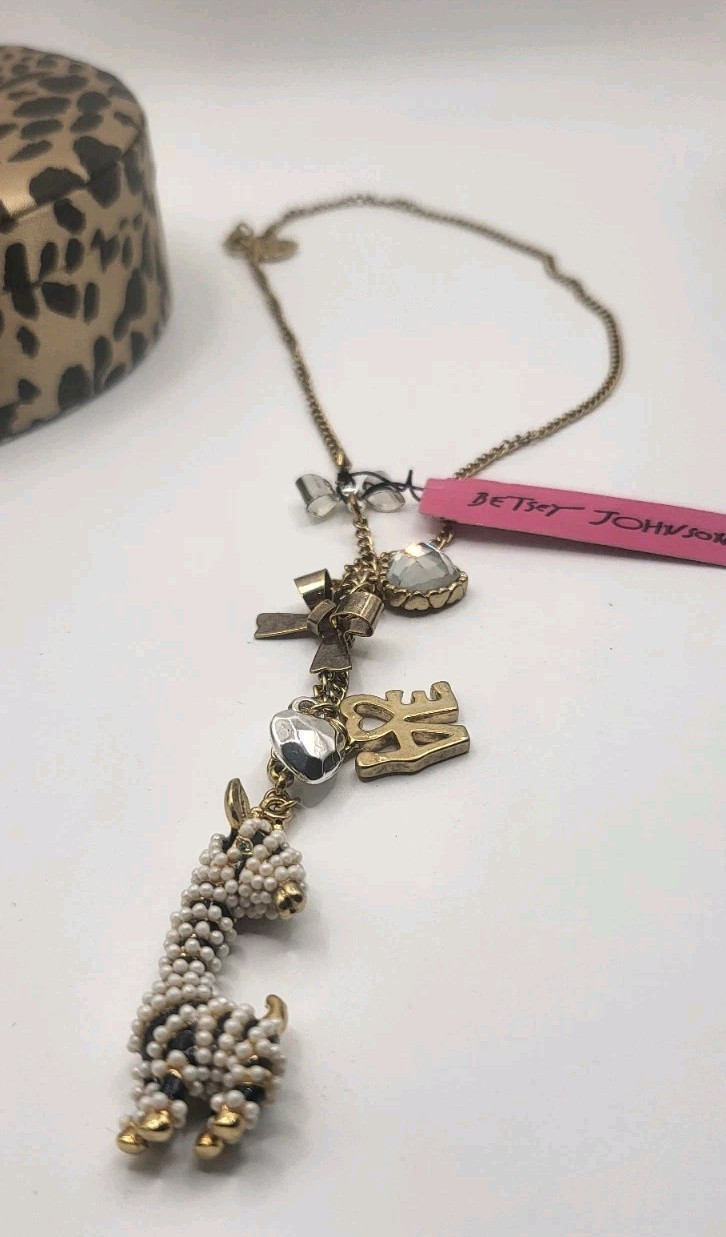 RARE Betsey Johnson Beaded Llama Love Crystal Heart Bows Necklace Satin Box NWT