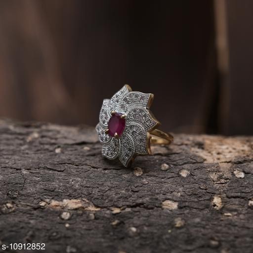 Fashionable Hand Ring Jewelry For Woman Wear Trendy Attractive Jewelry