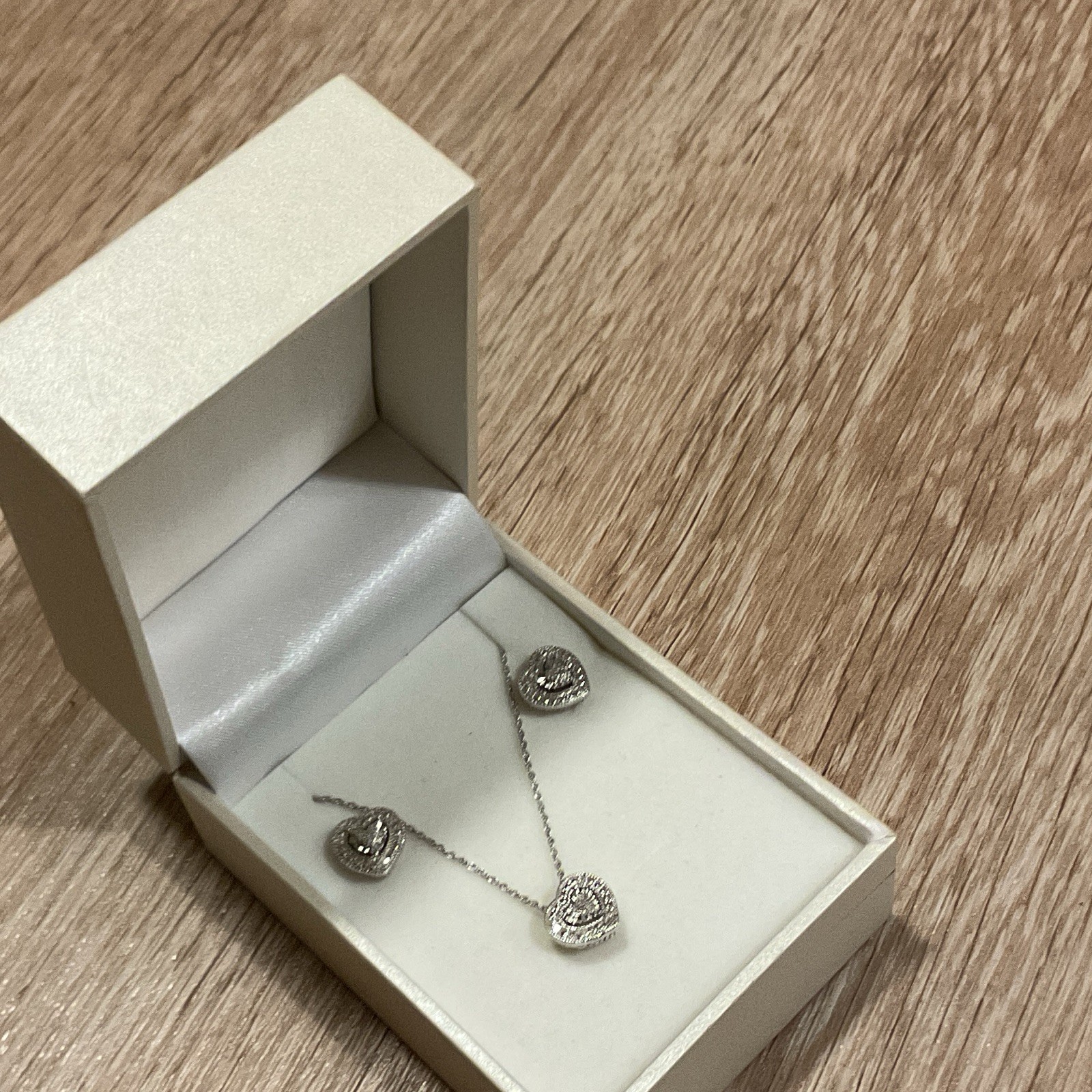 Heart White Cubic Zirconia Silver Plated Necklace & Earrings Jewelry Set