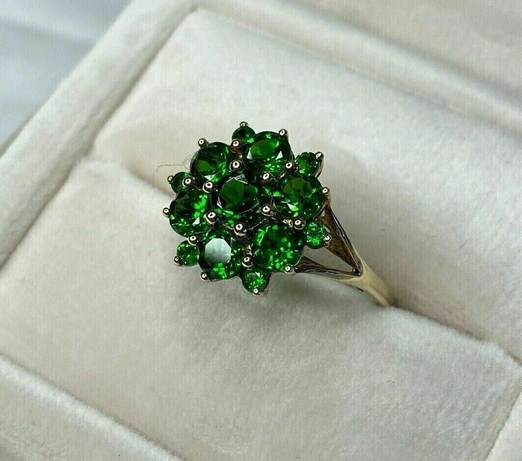 Round Simulated Green Emerald Stunning Wedding Fancy Ring 14k White Gold Plated