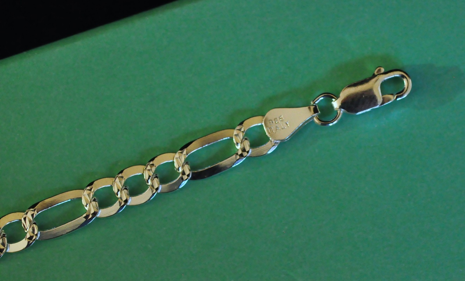 Italian 925 Sterling Silver Figaro Bracelet 7in 5.5mm 8g Stylish Diamond‑Cut