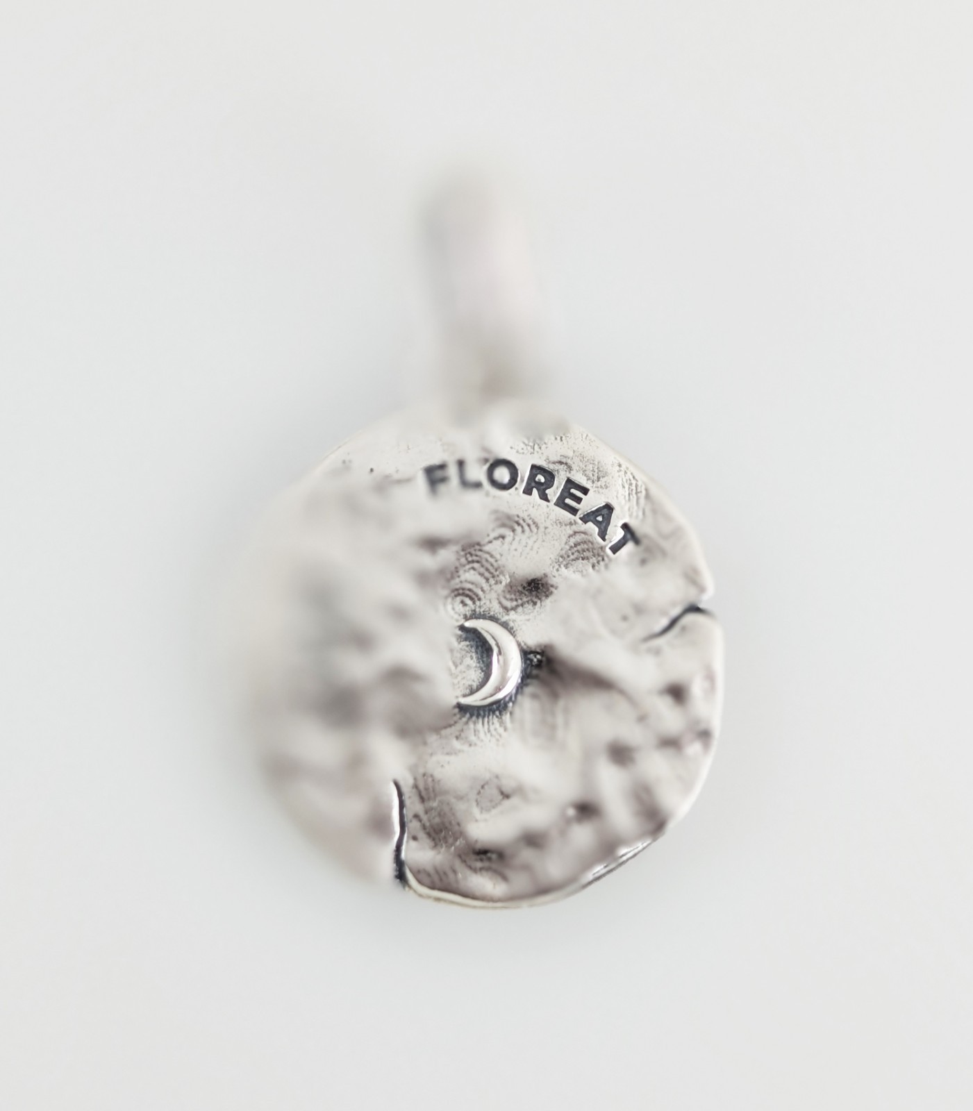 New 100% Authentic PANDORA 925 Cherry Blossom Medallion Coin Charm 794085C01