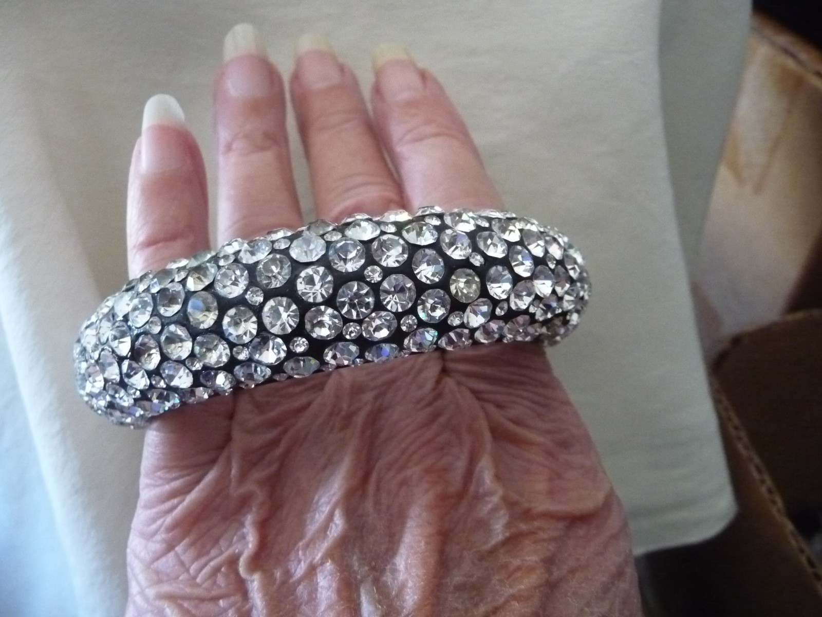 BANGLE HEAVY BLACK METAL W ROWS RHINESTONES STATEMENT 3/4”W BRACELETS #26/25
