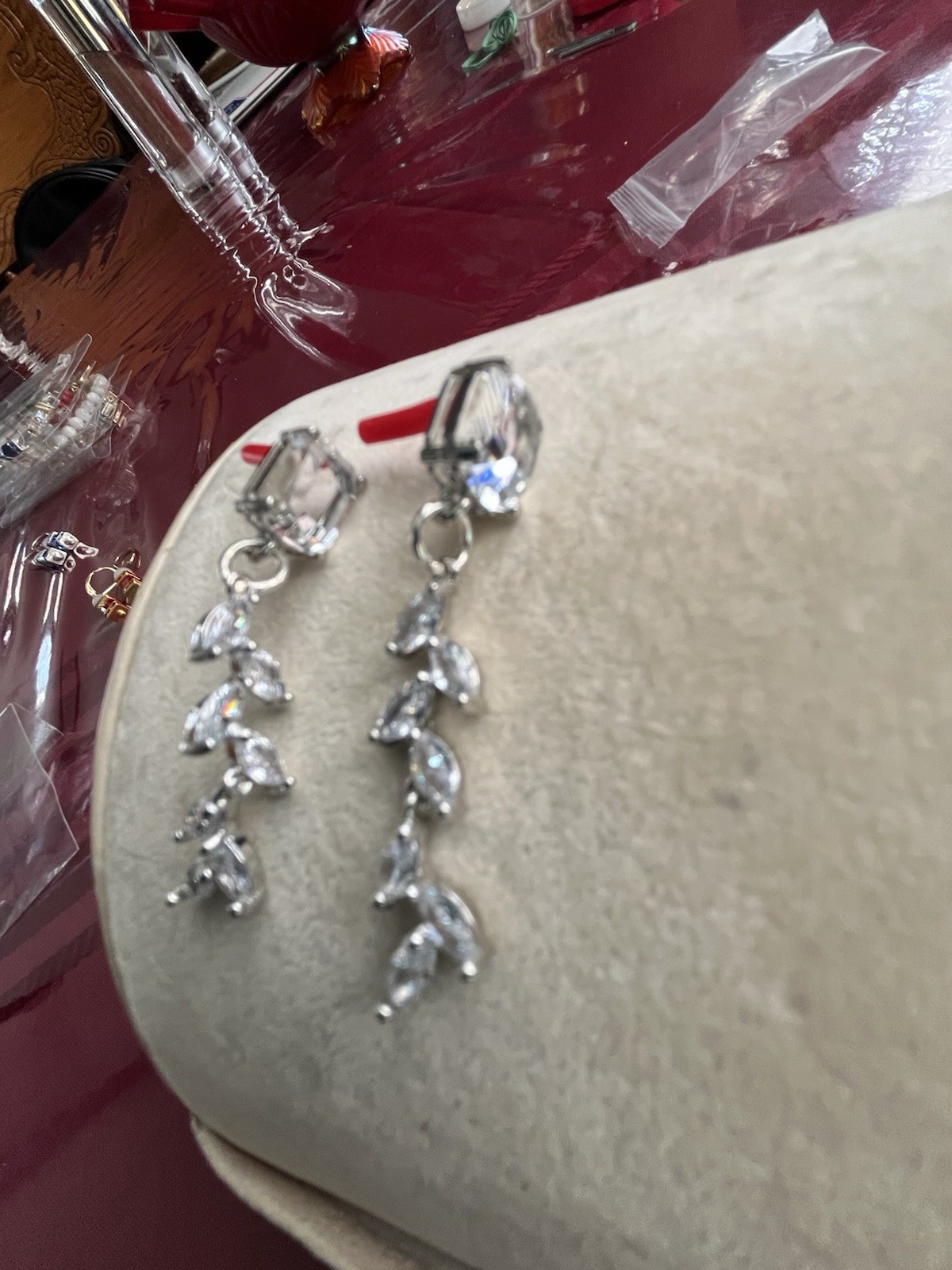 Crystal Clear Holiday Posts With Leafy Dangles 1 3/4 Inches Long