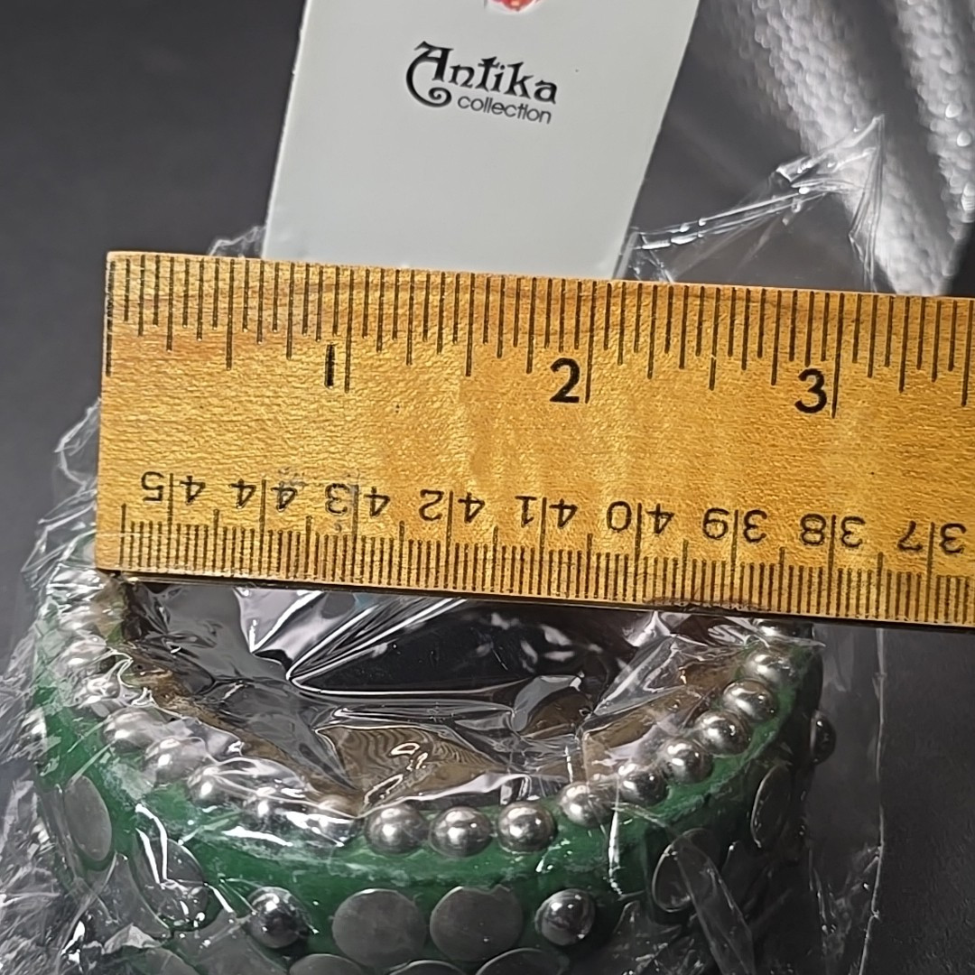 India Chunky Bangle Bracelet Green Silver 2.5″ Diameter Shapes Floral Antika New
