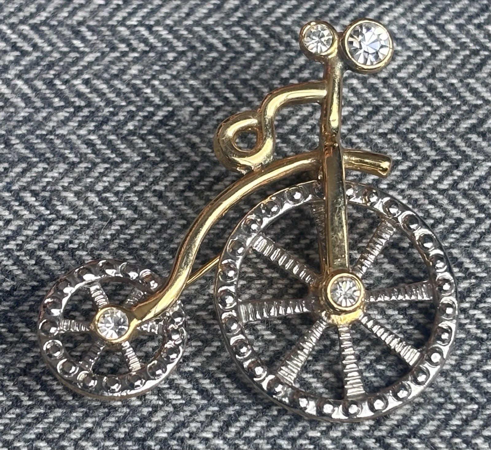 Gold Tone Metal Bicycle Brooch Pin Clear Rhinestone Vehicles & Transportation