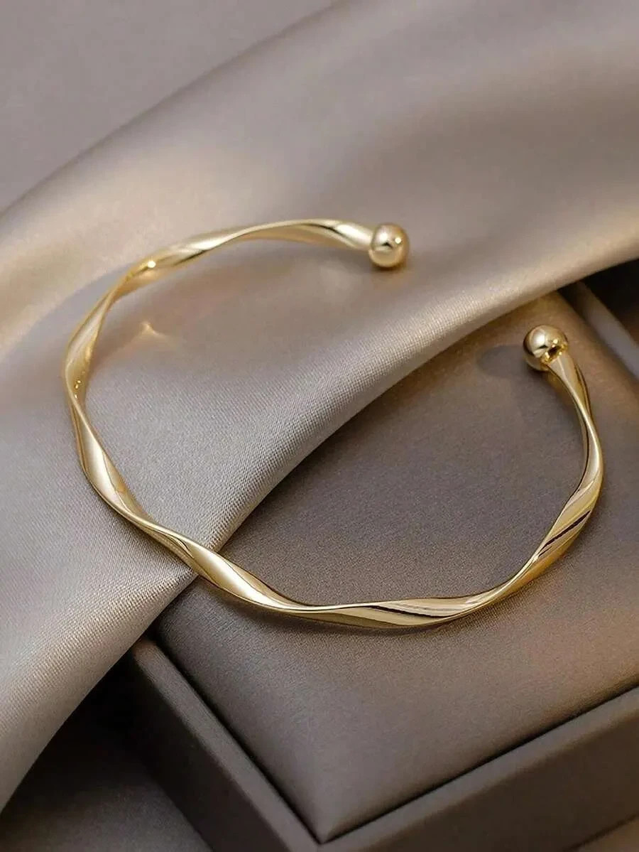 Women’s Adjustable Curved Metal Bracelet Minimalist Woven Bangle