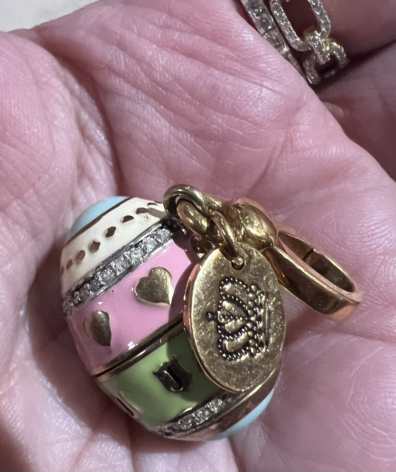 2008 JUICY COUTURE LIMITED EDITION EASTER EGG CHARM WITH DOG