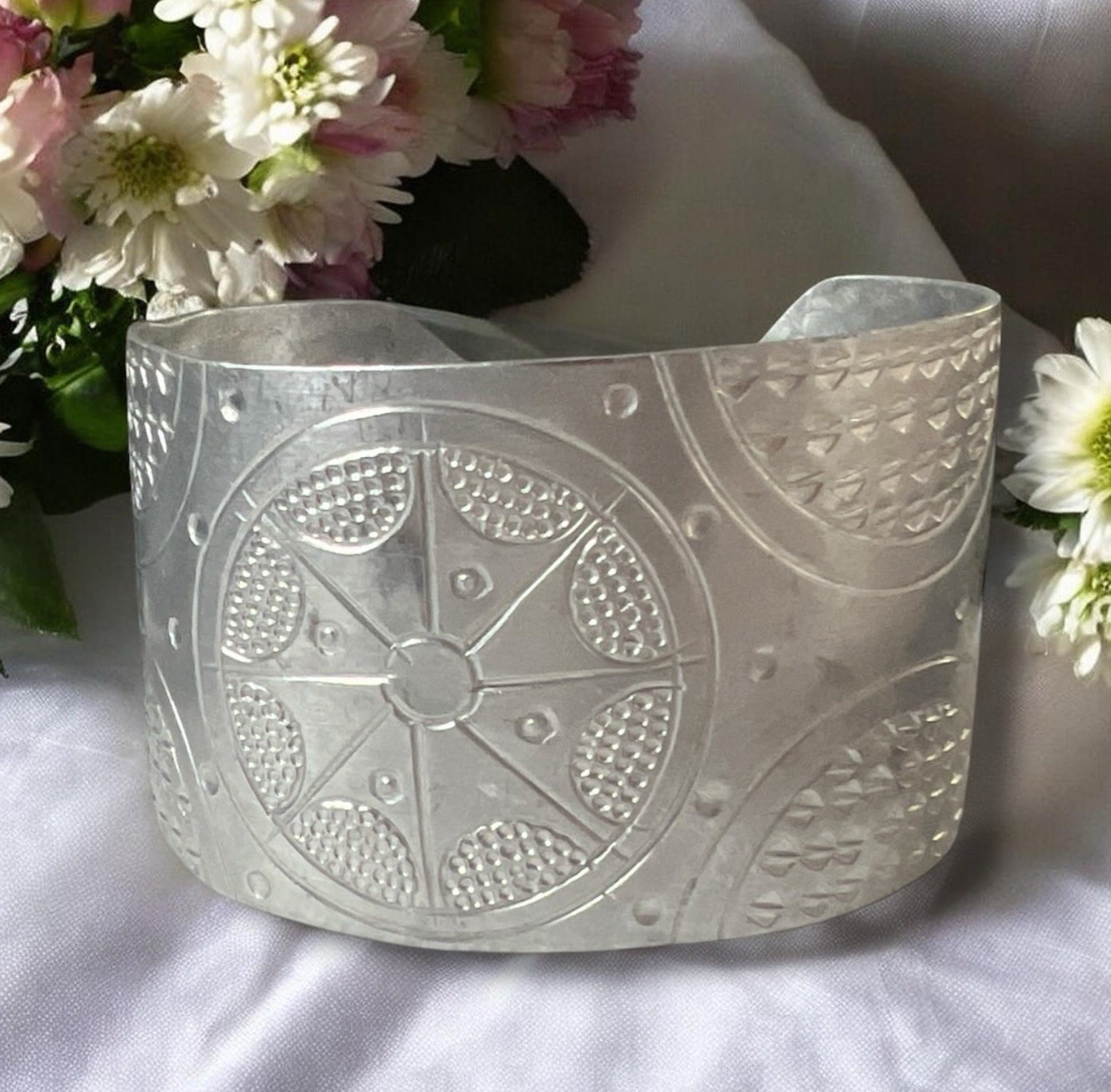 Womens’s Wide Geometric Sun Cuff Silver Aluminum Bracelet Fashion Jewelry Boho