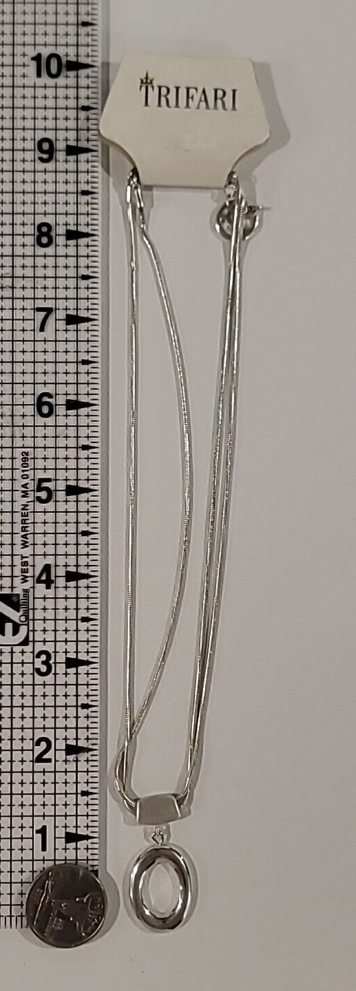 Pendant on 15″ to 17″ Satin Snake Chain NWT Crown Trifari Necklace Shiny Oval