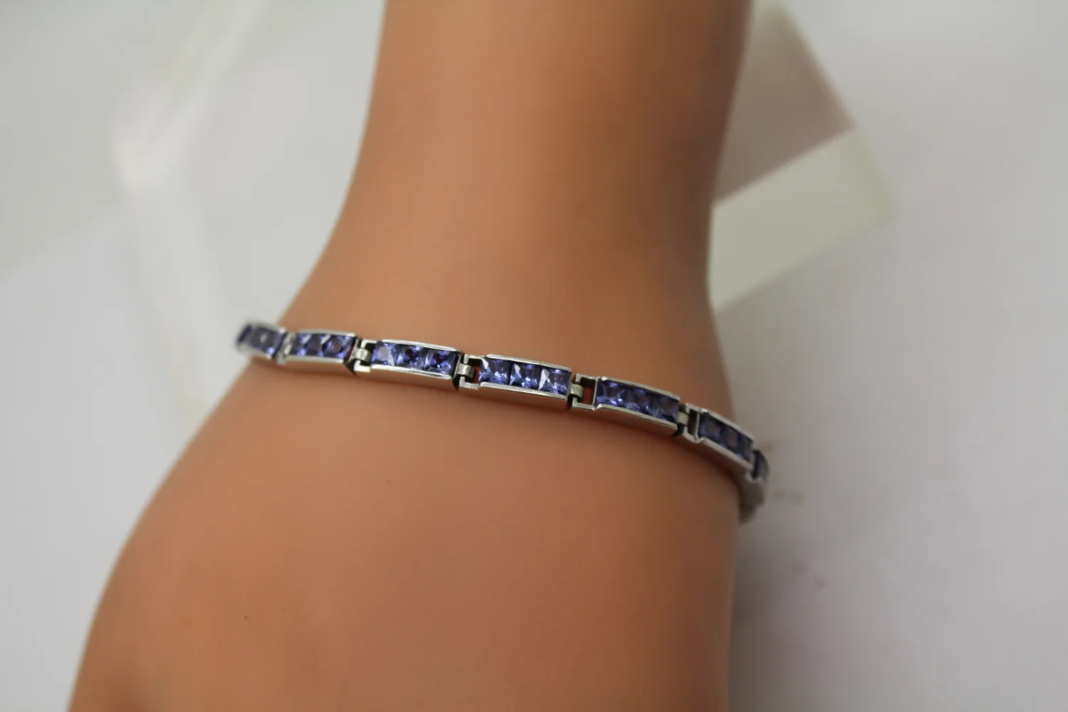 FAS .925 S.S. TANZANITE CHANNEL LINK bracelet 7″